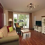 Saatmann Garni Hotel apartamentowy Ahrenshoop
