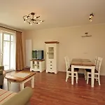 Hotel apartamentowy Saatmann Garni Ahrenshoop