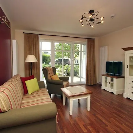Saatmann Garni Hotel apartamentowy Ahrenshoop
