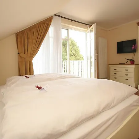 Saatmann Garni Hotel apartamentowy 3*