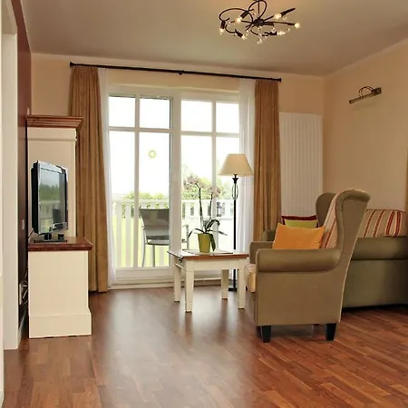 Saatmann Garni Hotel apartamentowy Ahrenshoop